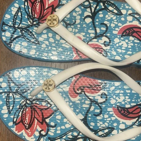 Tory Burch Floral‎ Sandal - Picture 2 of 5
